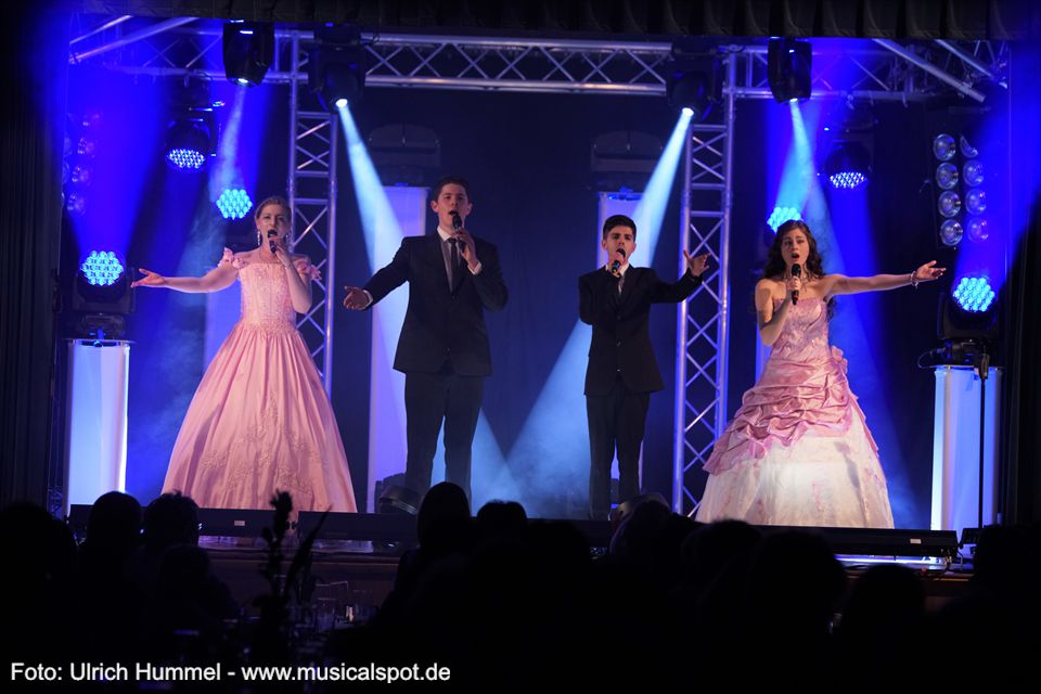 chris green ostergala esslingen 2018 19