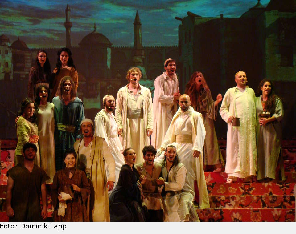 Ibn Sina und seine Ärzte haben die Pest besiegt. der medicus 10