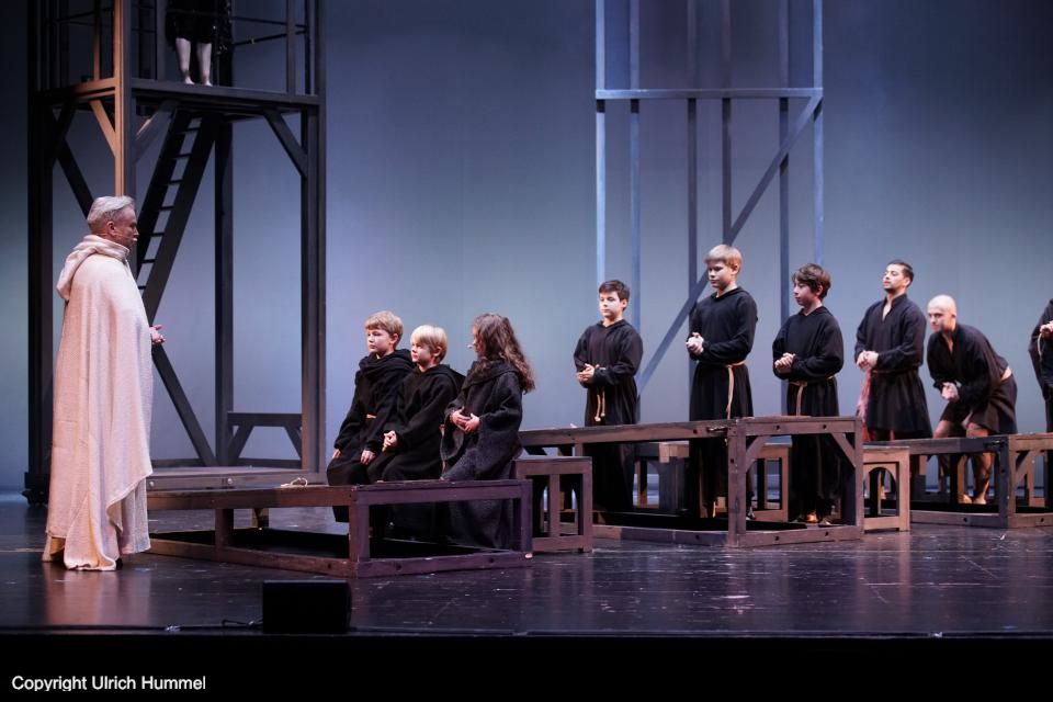 paepstin musical stuttgart 035